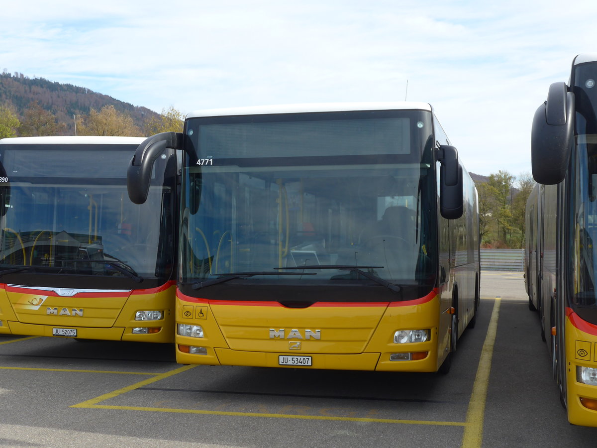 (186'016) - CarPostal Ouest - JU 53'407 - MAN (ex Nr. 37) am 21. Oktober 2017 in Develier, Parkplatz