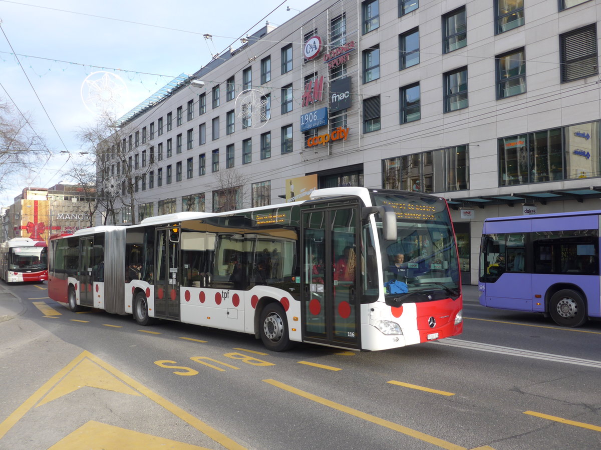 (186'688) - TPF Fribourg - Nr. 116/FR 300'376 - Mercedes am 27. November 2017 beim Bahnhof Fribourg