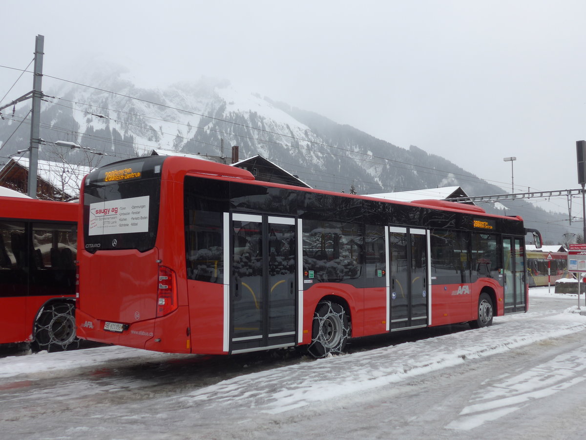 (186'938) - AFA Adelboden - Nr. 54/BE 611'056 - Mercedes am 10. Dezember 2017 beim Bahnhof Lenk