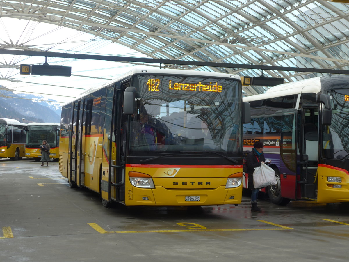 (187'548) - PostAuto Graubnden - GR 168'606 - Setra am 1. Januar 2018 in Chur, Postautostation