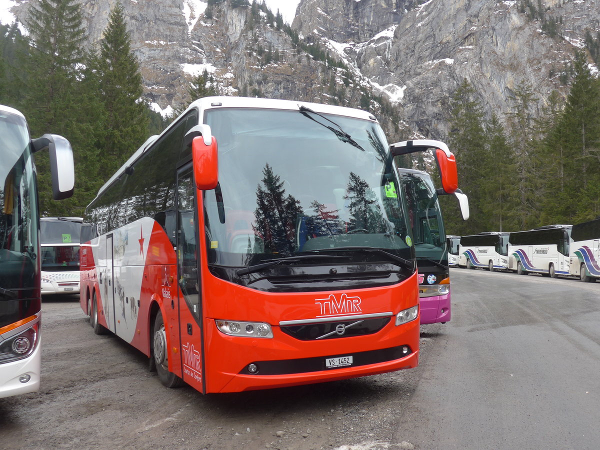 (187'818) - TMR Martigny - VS 1452 - Volvo am 7. Januar 2018 in Adelboden, Unter dem Birg