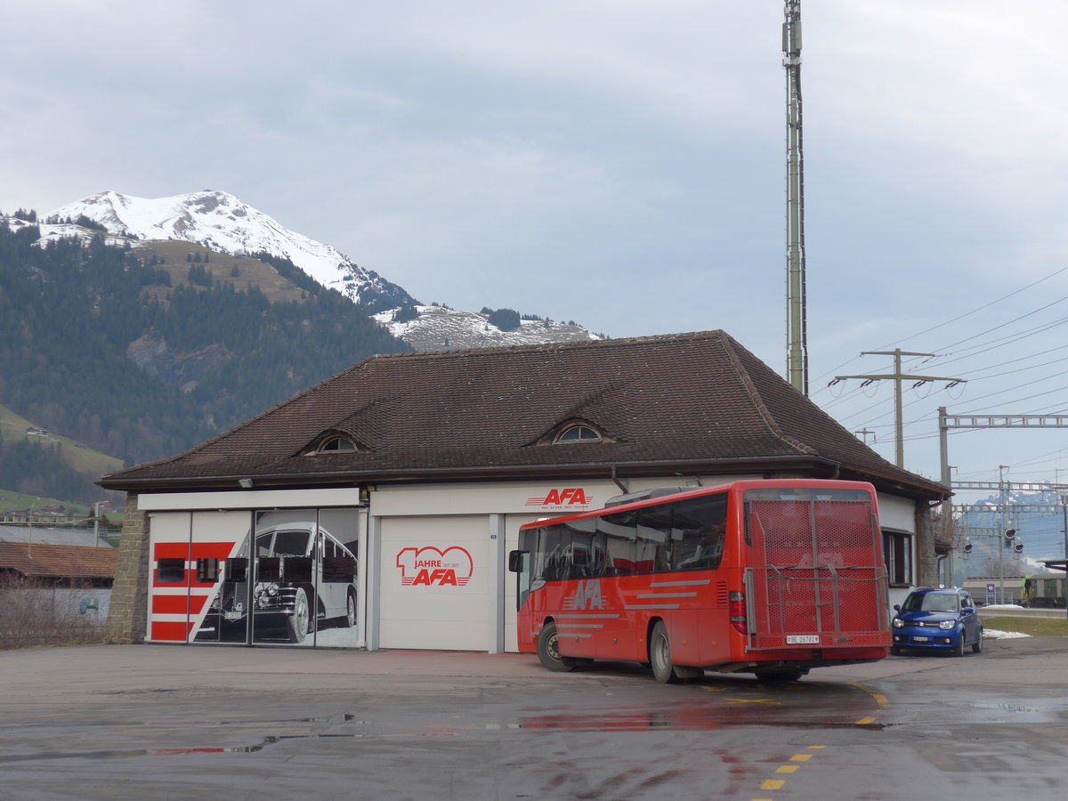 (187'883) - AFA Adelboden - Nr. 24/BE 26'701 - Setra am 7. Januar 2018 beim Bahnhof Frutigen