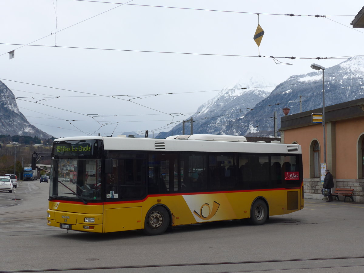 (188'021) - TPC Aigle - VS 107'133 - MAN/Gppel (ex VD 1261) am 20. Januar 2018 beim Bahnhof Bex