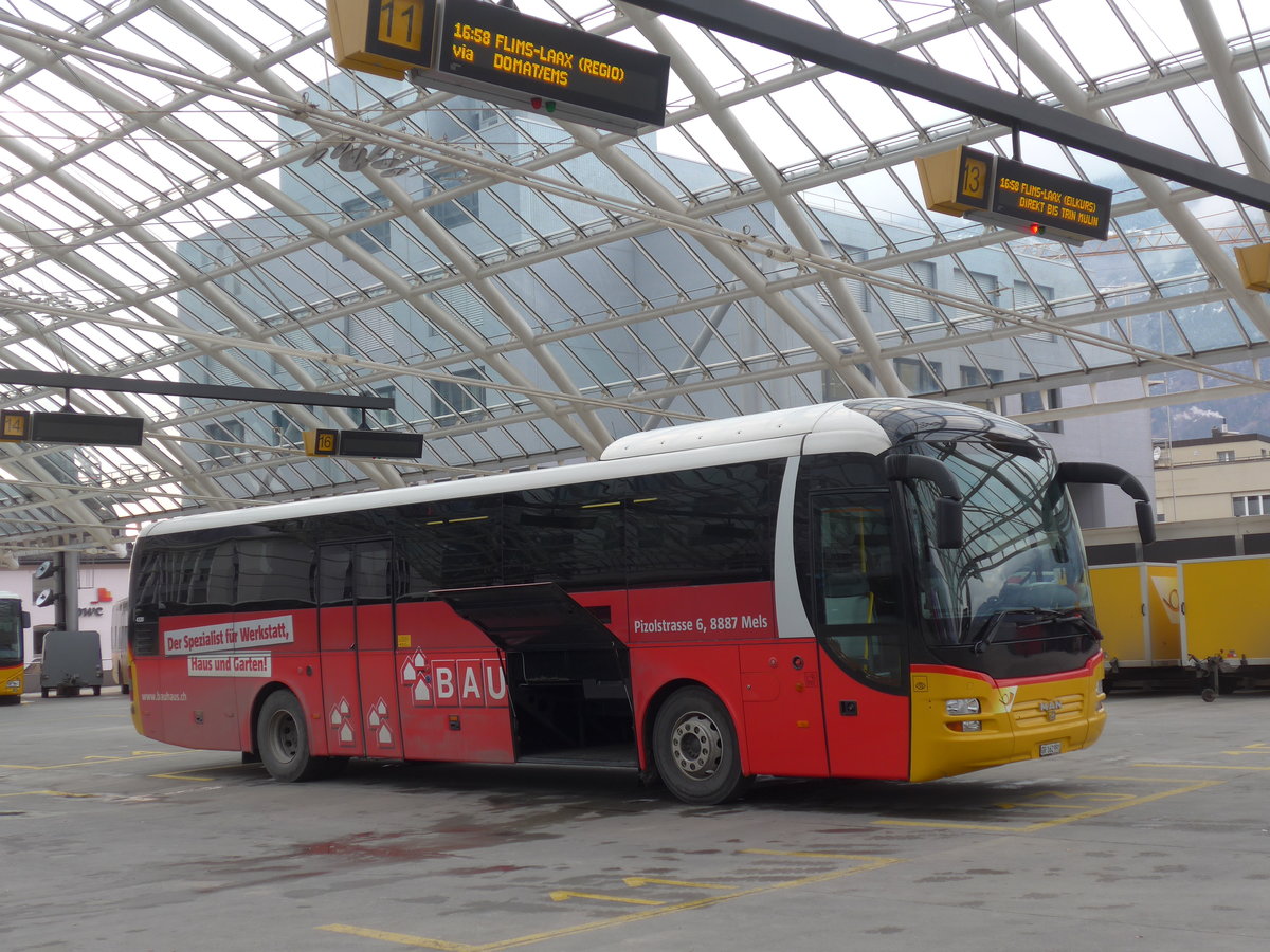 (188'185) - PostAuto Graubnden - GR 162'991 - MAN am 3. Februar 2018 in Chur, Postautostation