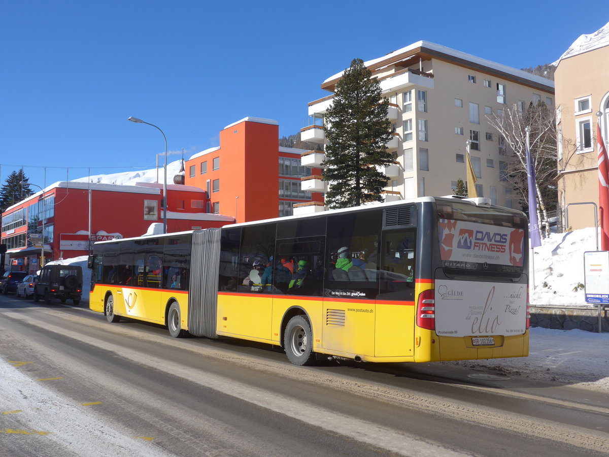 (188'510) - PostAuto Graubnden - GR 102'356 - Mercedes am 13. Februar 2018 beim Bahnhof Davos Dorf