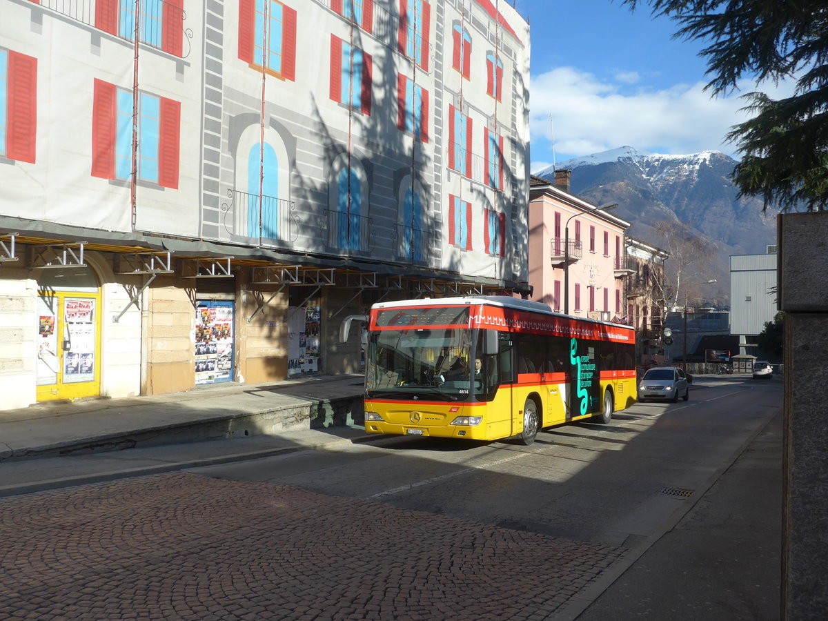 (188'562) - AutoPostale Ticino - TI 228'017 - Mercedes am 14. Februar 2018 beim Bahnhof Bellinzona