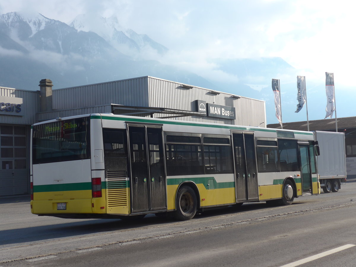 (188'917) - Tlmorgins, Morgins - VS 301'708 - MAN (ex TN Neuchtel Nr. 223) am 18. Februar 2018 in Leytron, Garage (Unfall)