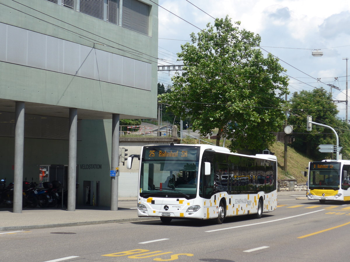 (193'915) - SB Schaffhausen - Nr. 23/SH 54'323 - Mercedes am 10. Juni 2018 beim Bahnhof Schaffhausen