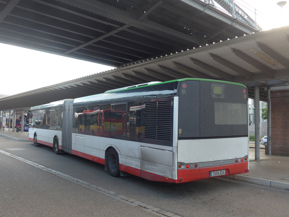 (194'108) - Weiss, Rottenburg - T-W 314 - Solaris am 18. Juni 2018 beim Bahnhof Freiburg