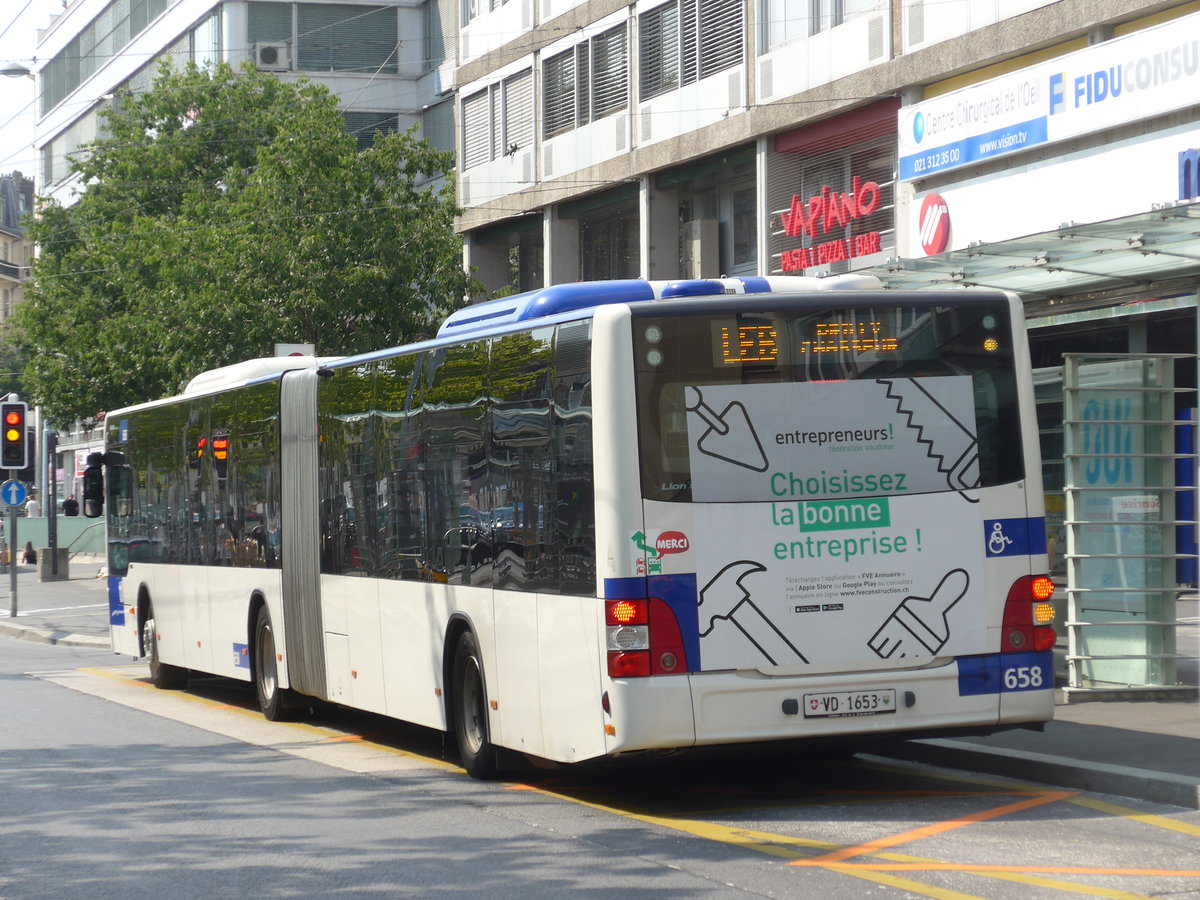 (195'749) - TL Lausanne - Nr. 658/VD 1653 - MAN am 6. August 2018 beim Bahnhof Lausanne