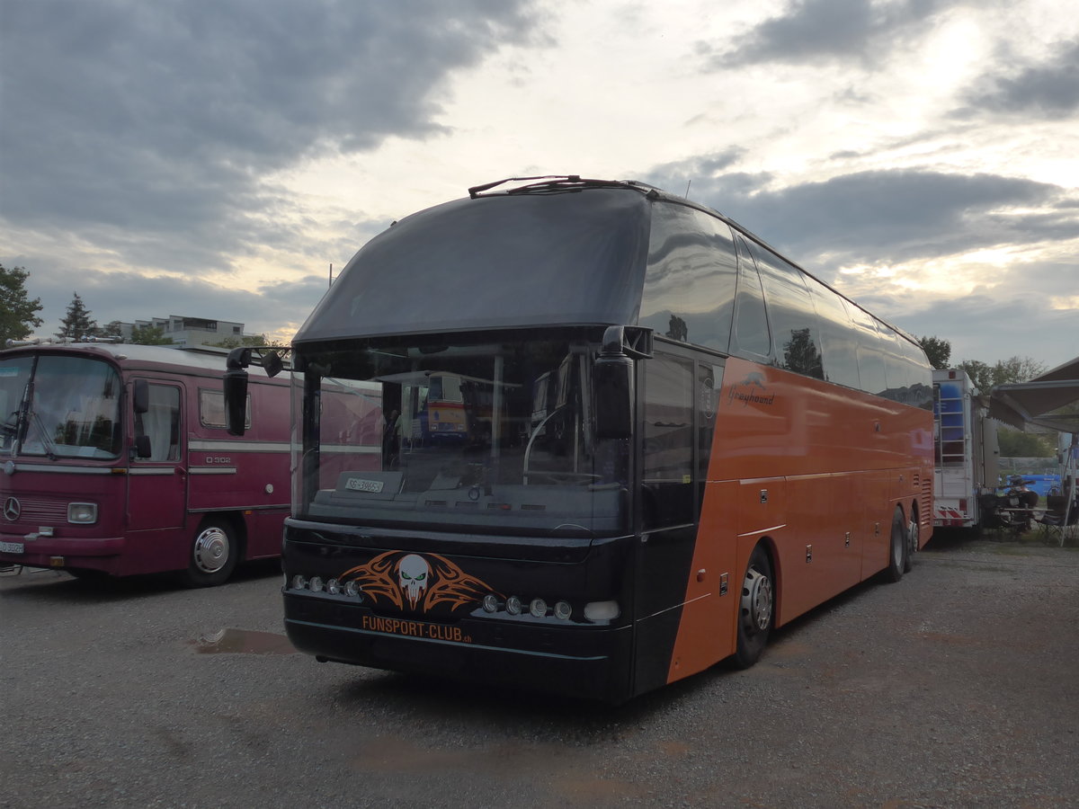 (195'899) - Sollberger, Wittenbach - SG 39'653 - Neoplan am 17. August 2018 in Wettingen, Zirkuswiese