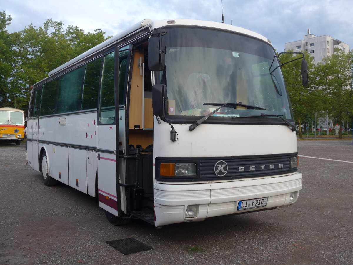 (195'902) - Aus Deutschland: ??? - LI-Y 210 - Setra am 17. August 2018 in Wettingen, Zirkuswiese