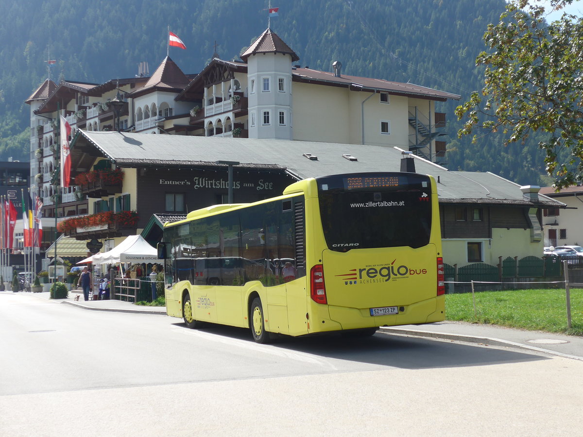 (196'788) - ZVB Jenbach - SZ 123 ZP - Mercedes am 11. September 2018 in Pertisau, Bootshaus