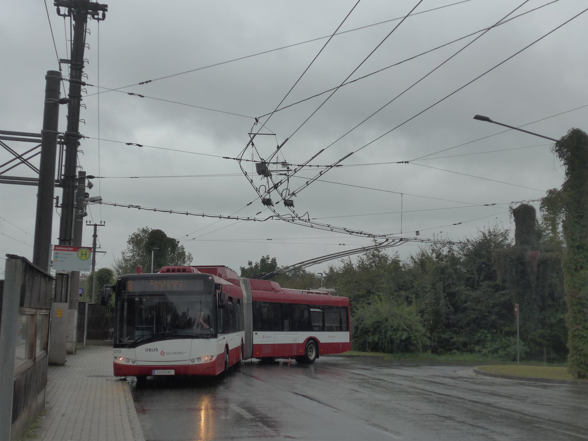 (197'452) - OBUS Salzburg - Nr. 310/S 214 NY - Solaris Gelenktrolleybus am 14. September 2018 beim Bahnhof Salzburg Sd