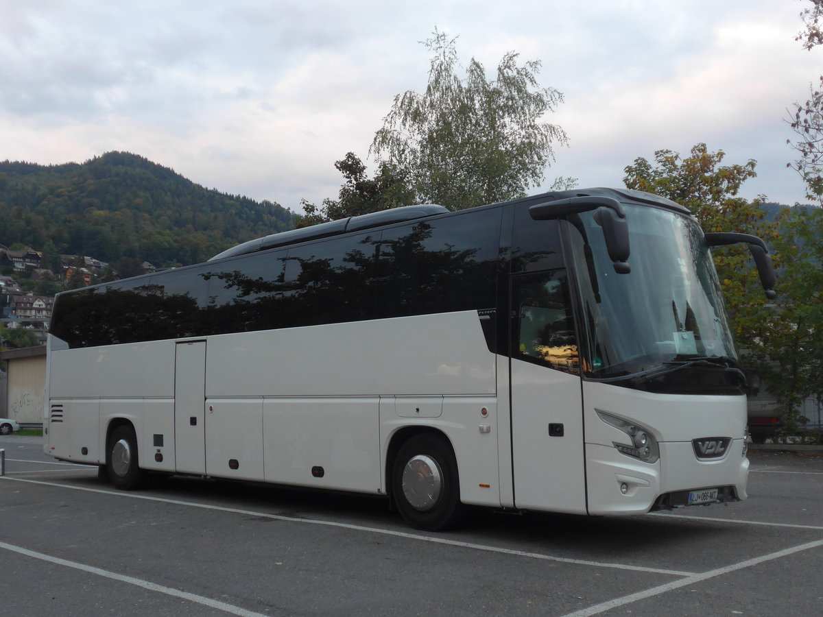 (197'974) - Aus Slowenien: ??? - LJ 066-MT - VDL am 28. September 2018 in Thun, Seestrasse