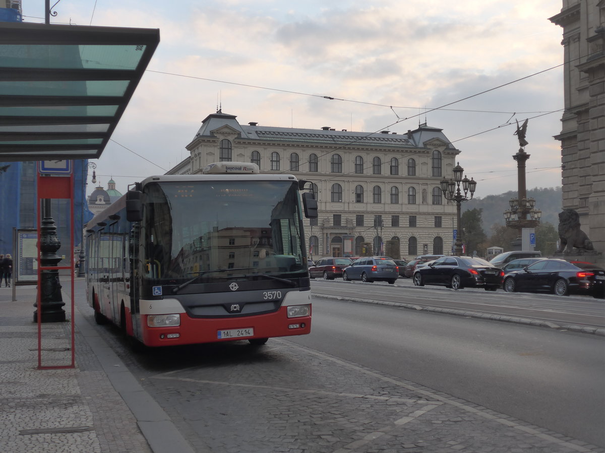 (198'761) - DPP Praha - Nr. 3570/1AL 2414 - SOR am 19. Oktober 2018 in Praha, Staromestsk