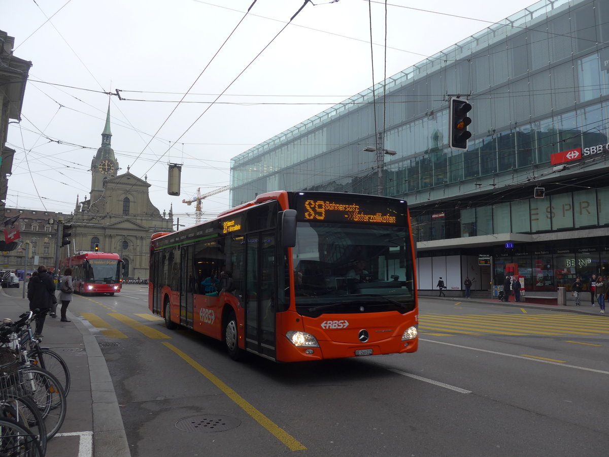 (199'090) - RBS Worblaufen - Nr. 15/BE 246'015 - Mercedes am 29. Oktober 2018 beim Bahnhof Bern