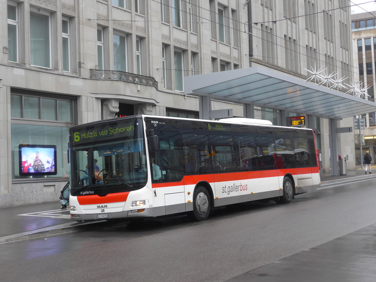 (199'456) - St. Gallerbus, St. Gallen - Nr. 258/SG 198'258 - MAN am 24. November 2018 beim Bahnhof St. Gallen