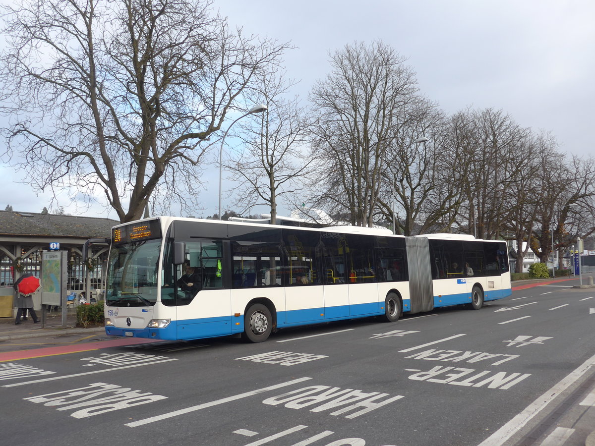 (199'828) - VBL Luzern - Nr. 158/LU 15'092 - Mercedes am 8. Dezember 2018 beim Bahnhof Luzern