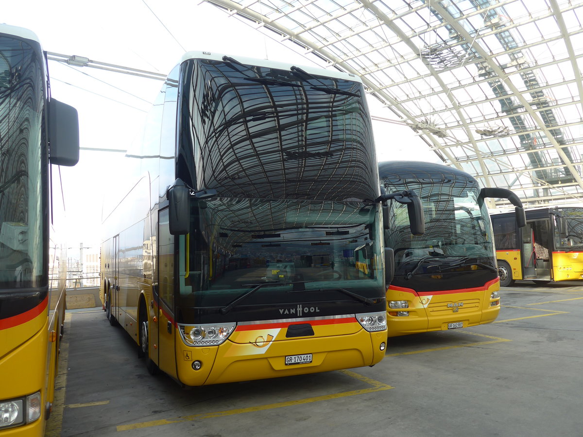 (201'826) - PostAuto Graubnden - GR 170'401 - Van Hool am 2. Mrz 2019 in Chur, Postautostation