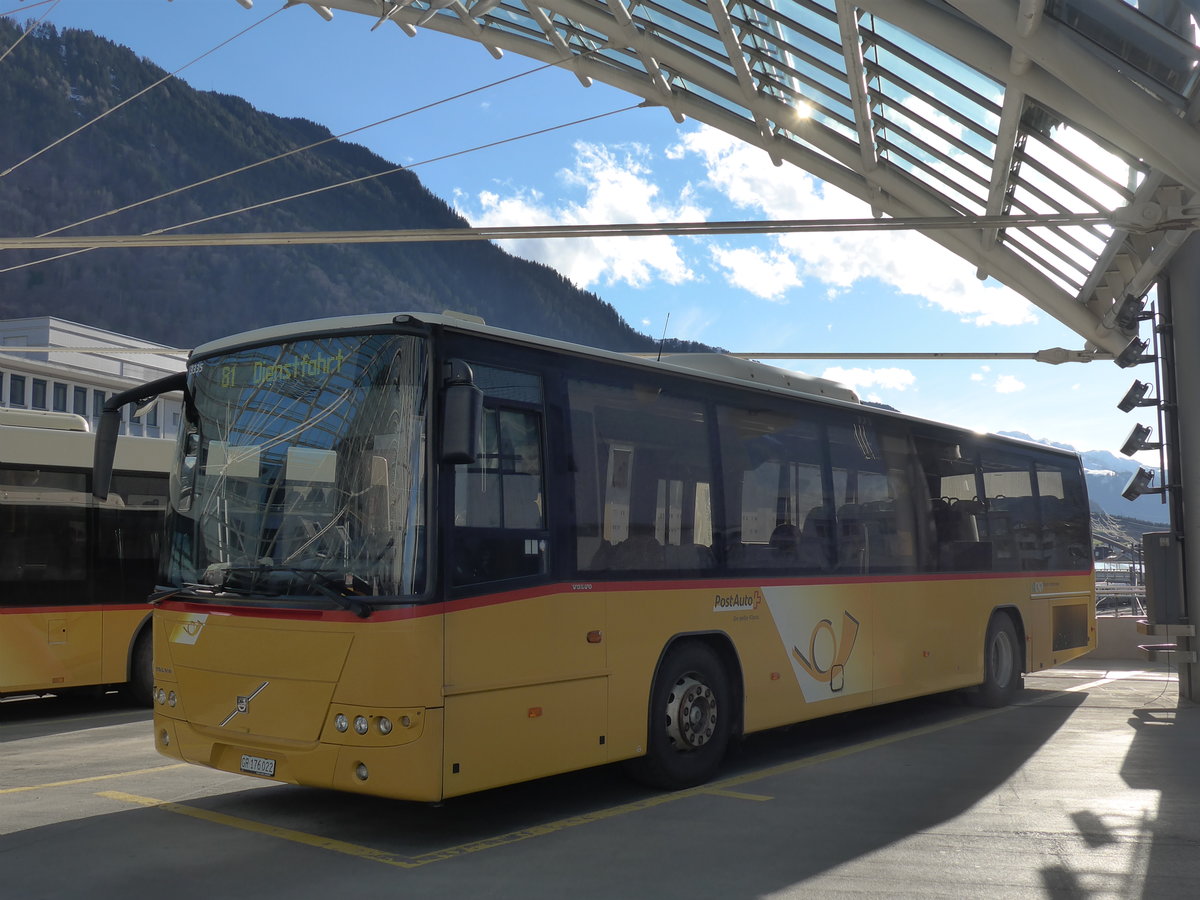 (202'140) - PostAuto Graubnden (Ostschweiz) - GR 176'022 - Volvo (SG 267'063; ex AR 15'234; ex AR 14'857; ex Nef, Hemberg) am 10. Mrz 2019 in Chur, Postautostation