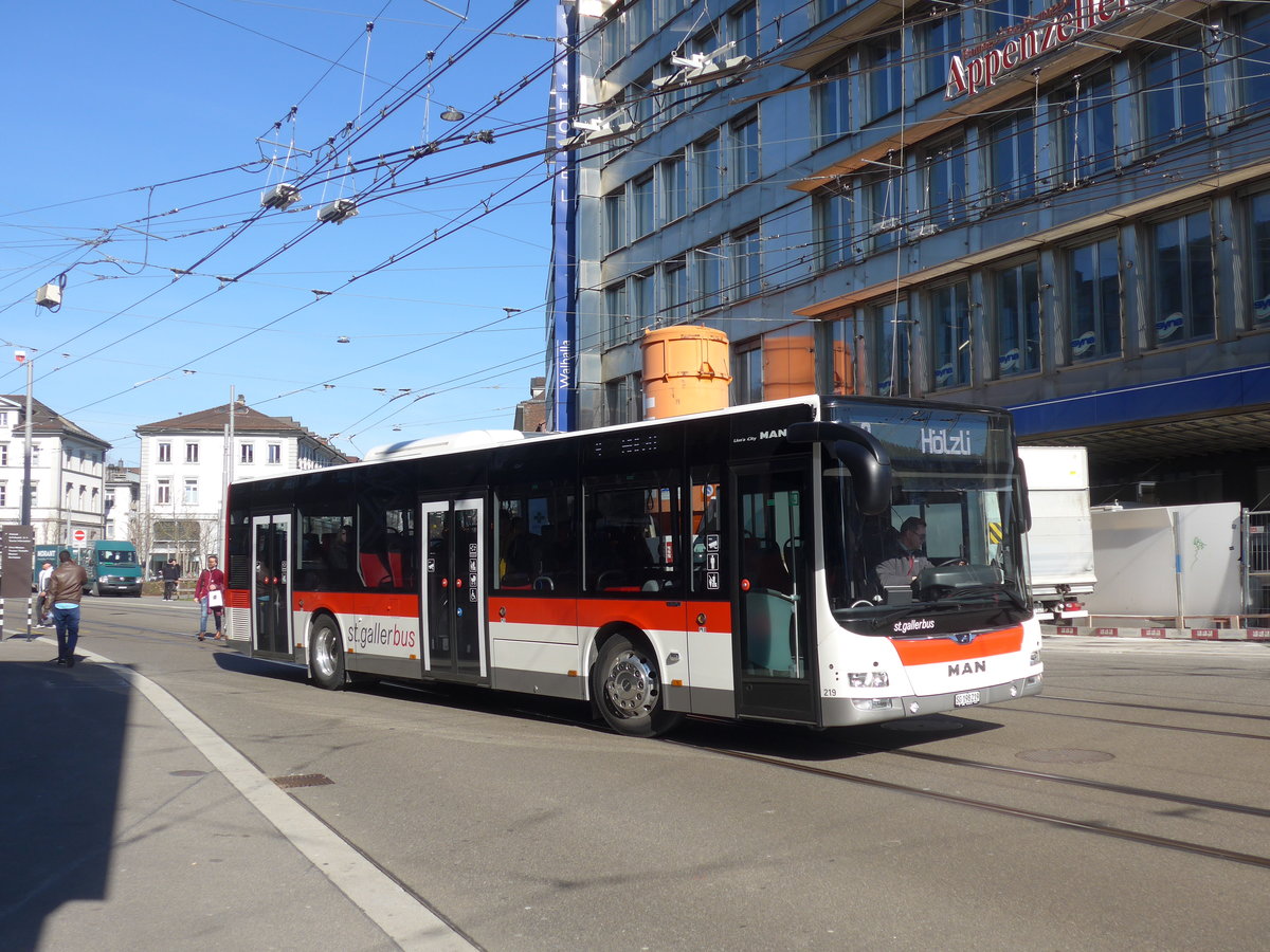 (202'765) - St. Gallerbus, St. Gallen - Nr. 219/SG 198'219 - MAN am 21. Mrz 2019 beim Bahnhof St. Gallen