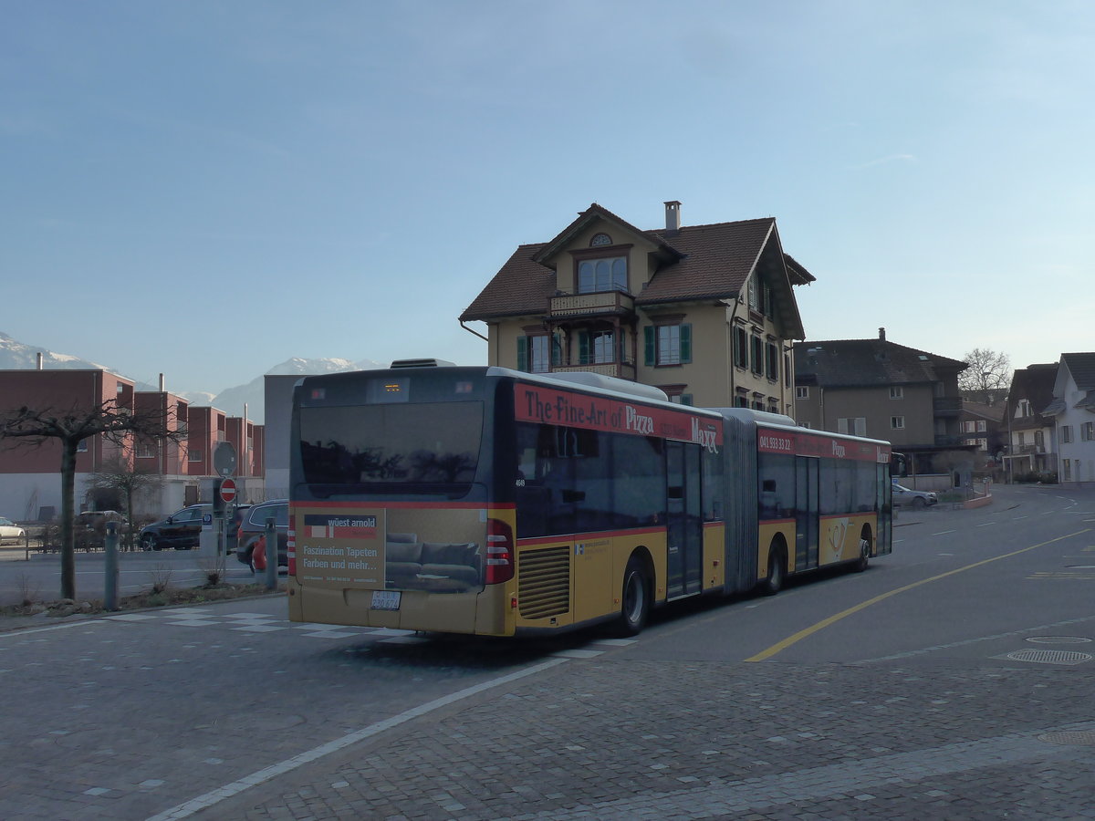 (202'900) - Hfliger, Sursee - Nr. 8/LU 230'674 - Mercedes am 22. Mrz 2019 beim Bahnhof Alpnachstad