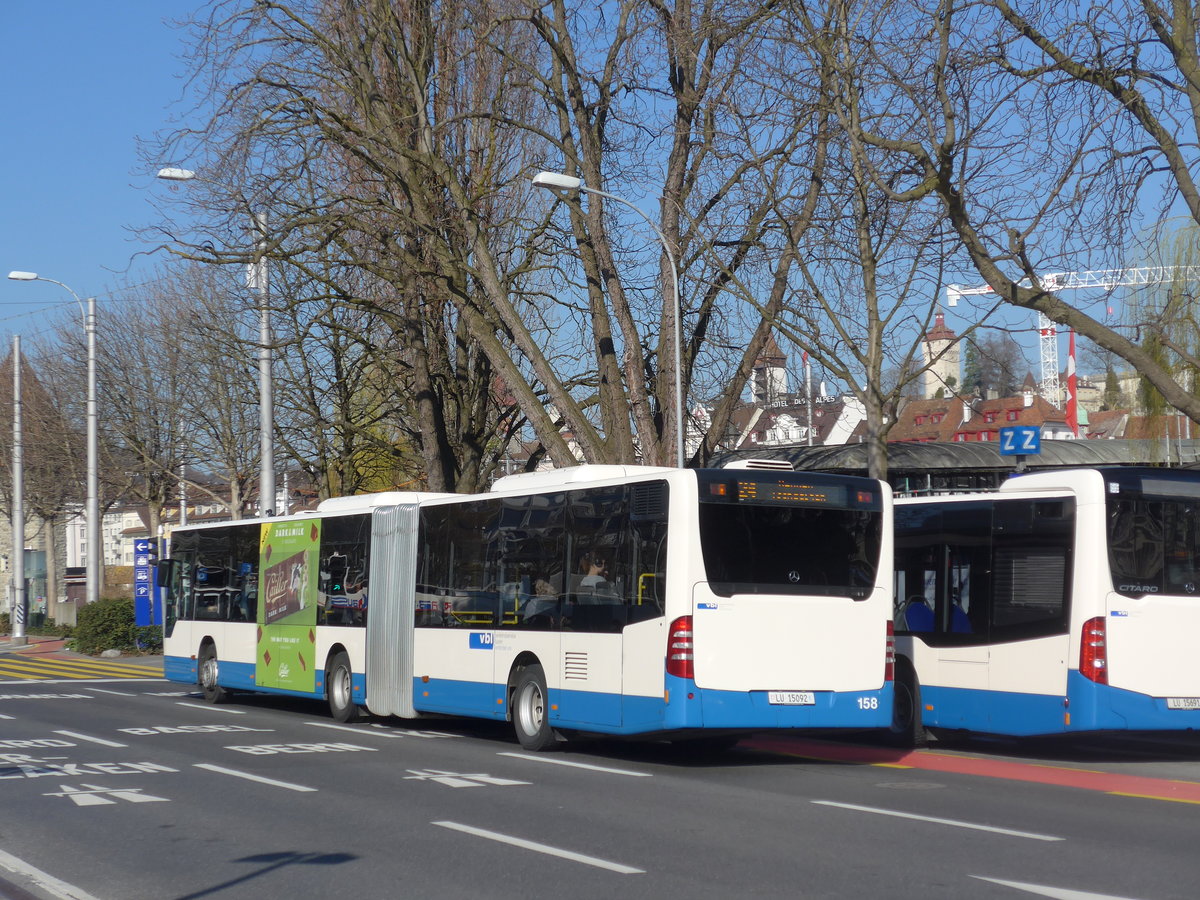 (202'932) - VBL Luzern - Nr. 158/LU 15'092 - Mercedes am 23. Mrz 2019 beim Bahnhof Luzern