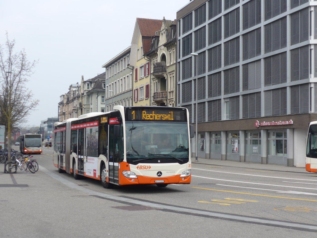 (203'566) - BSU Solothurn - Nr. 37/SO 172'037 - Mercedes am 13. April 2019 beim Hauptbahnhof Solothurn