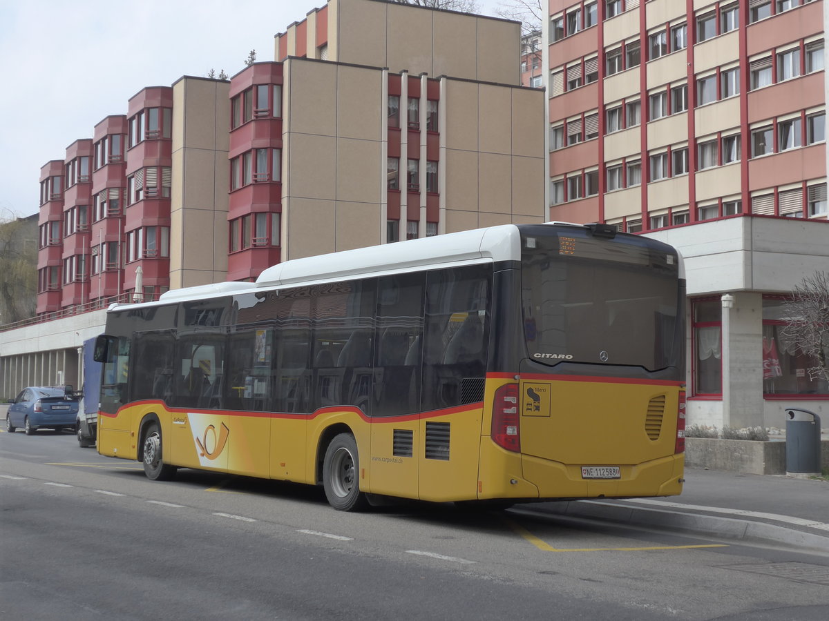 (203'613) - CarPostal Ouest - NE 112'588 - Mercedes am 13. April 2019 in Le Locle, Gare/Centre Ville