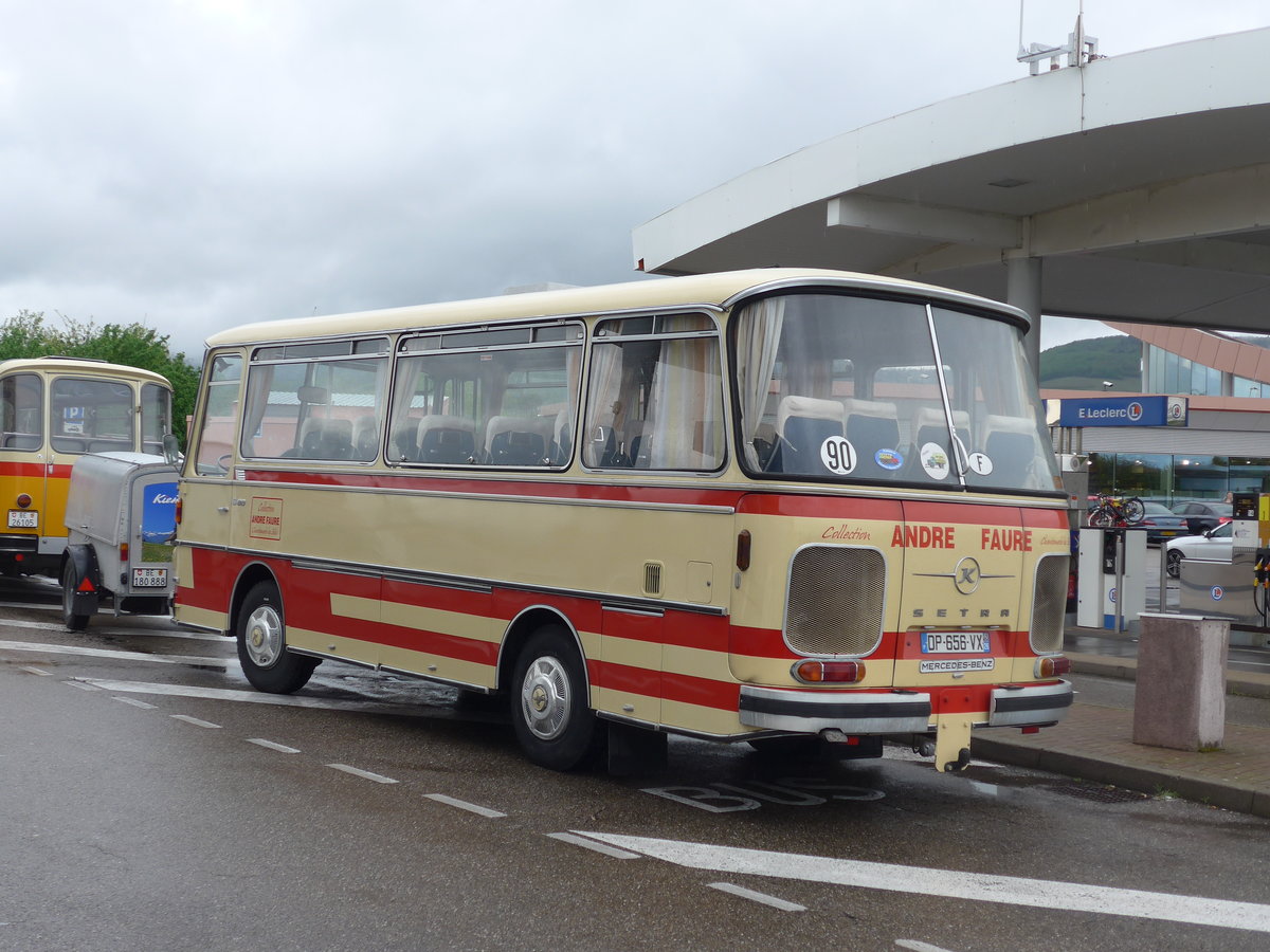 (203'934) - Faure, Chantemerle les Bls - DP 656 VX - Setra am 26. April 2019 in Orschwiller, Raststtte