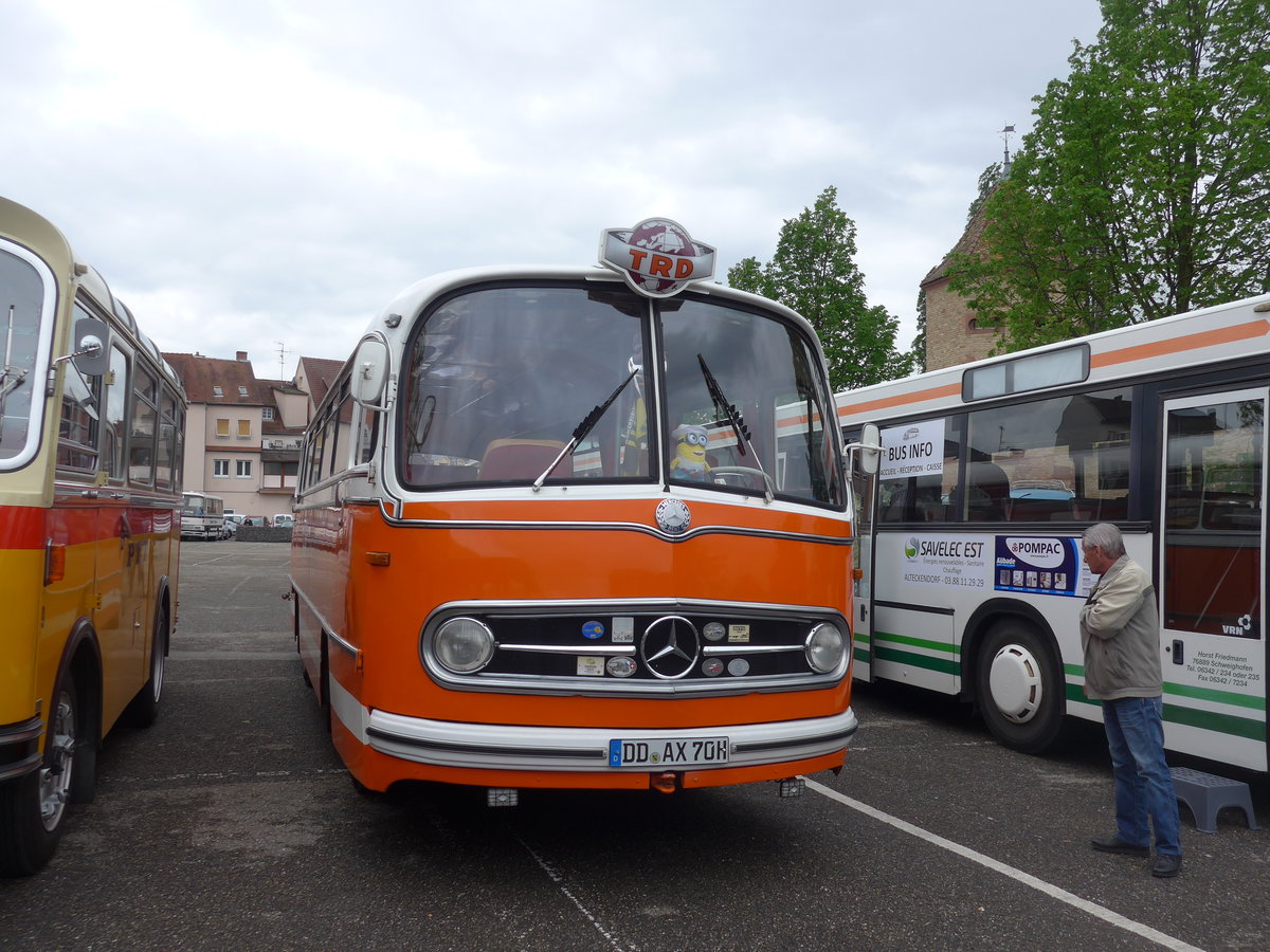 (203'947) - Aus Deutschland: TRD-Reisen, Dresden - DD-AX 70H - Mercedes am 26. April 2019 in Haguenau, Parkplatz