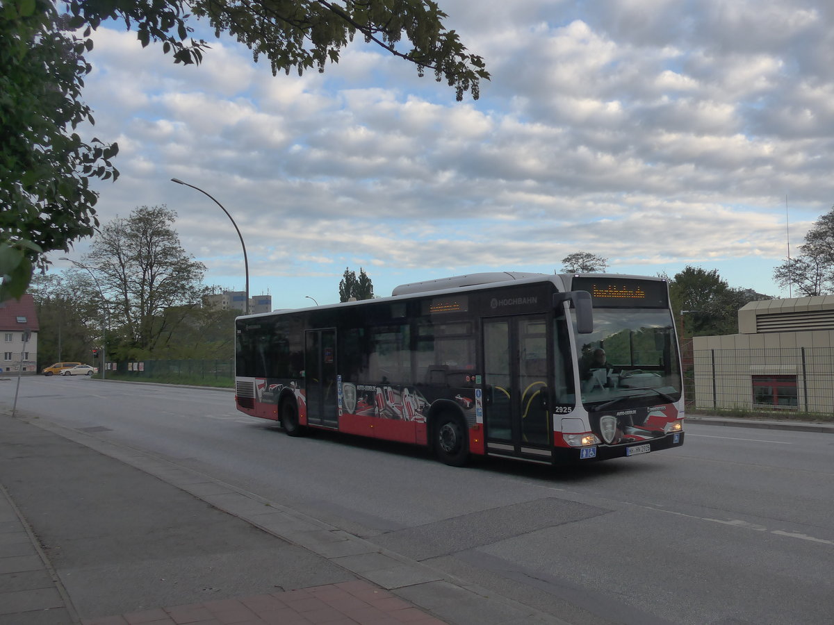 (204'853) - HHA Hamburg - Nr. 2925/HH-HN 2925 - Mercedes am 11. Mai 2019 in Hamburg, U-Bahnhof Billstedt