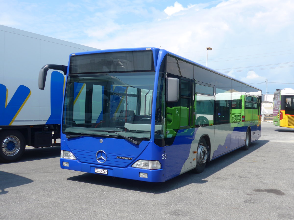 (205'377) - Lathion, Sion - Nr. 25/VS 404'042 - Mercedes (ex VZO Grningen Nr. 14) am 25. Mai 2019 in Kerzers, Interbus