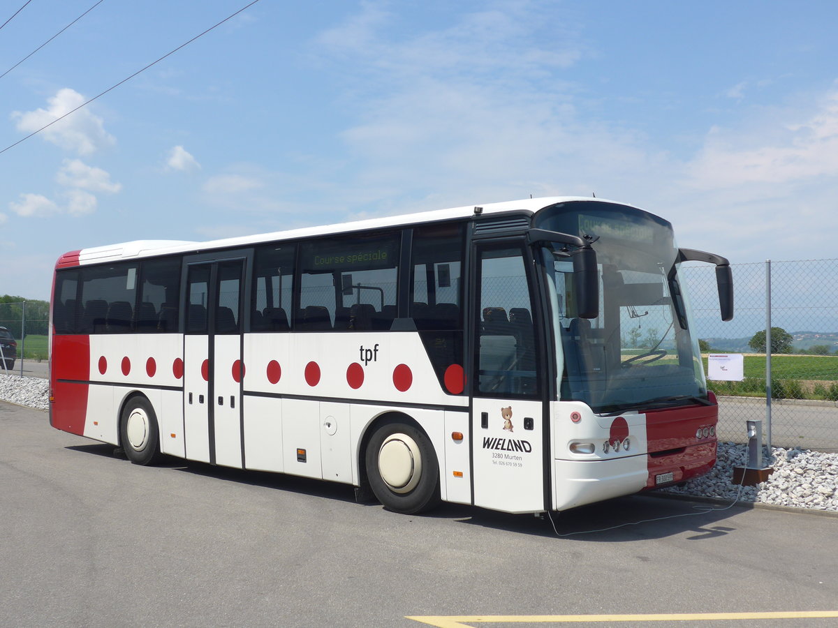 (205'383) - Wieland, Murten - Nr. 29/FR 300'599 - Neoplan (ex Mark, Andeer; ex P 25'166; ex Mark, Andeer) am 25. Mai 2019 in Murten, Garage