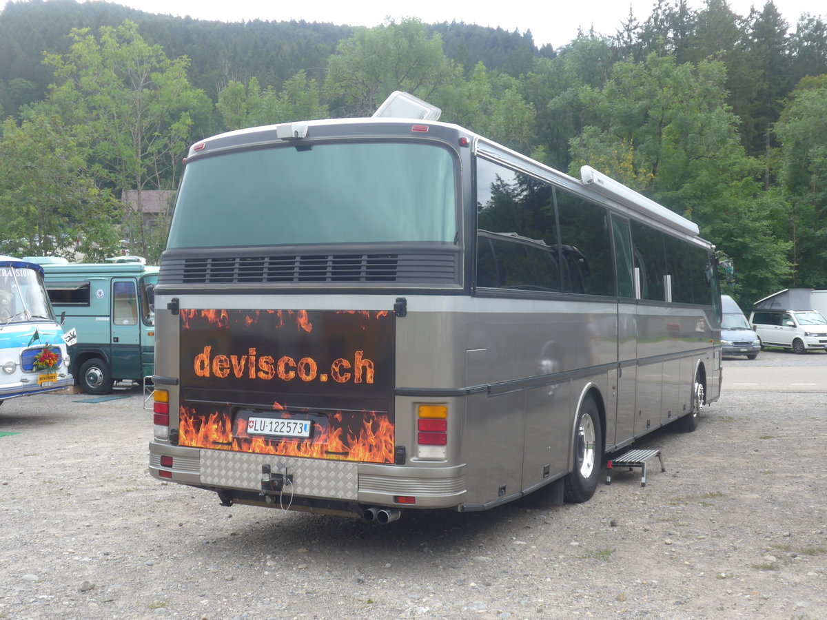 (208'811) - Walliser, Sempach - LU 122'573 - Setra am 17. August 2019 in Atzmnnig, Schutt