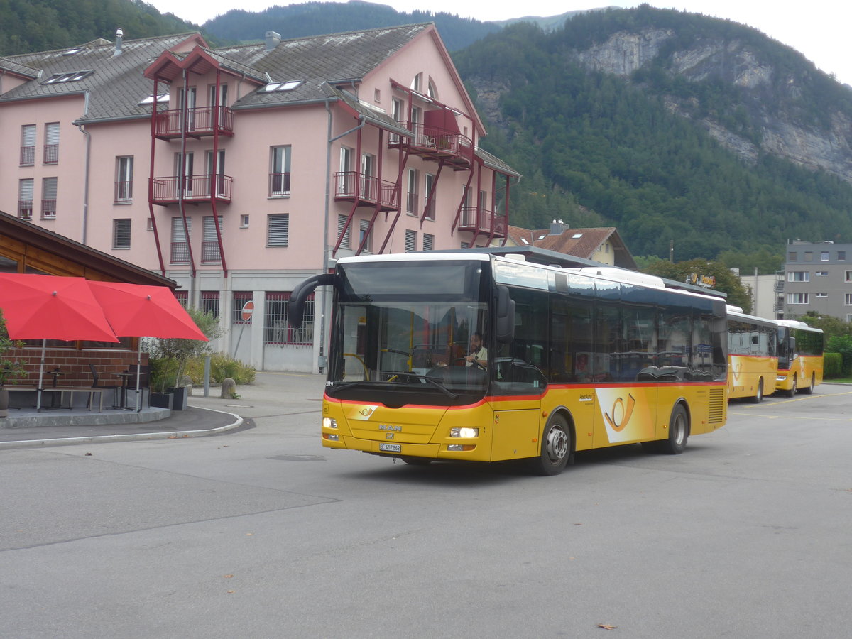 (209'193) - PostAuto Bern - BE 407'862 - MAN/Gppel (ex AVG Meiringen Nr. 62) am 1. September 2019 in Meiringen, Postautostation