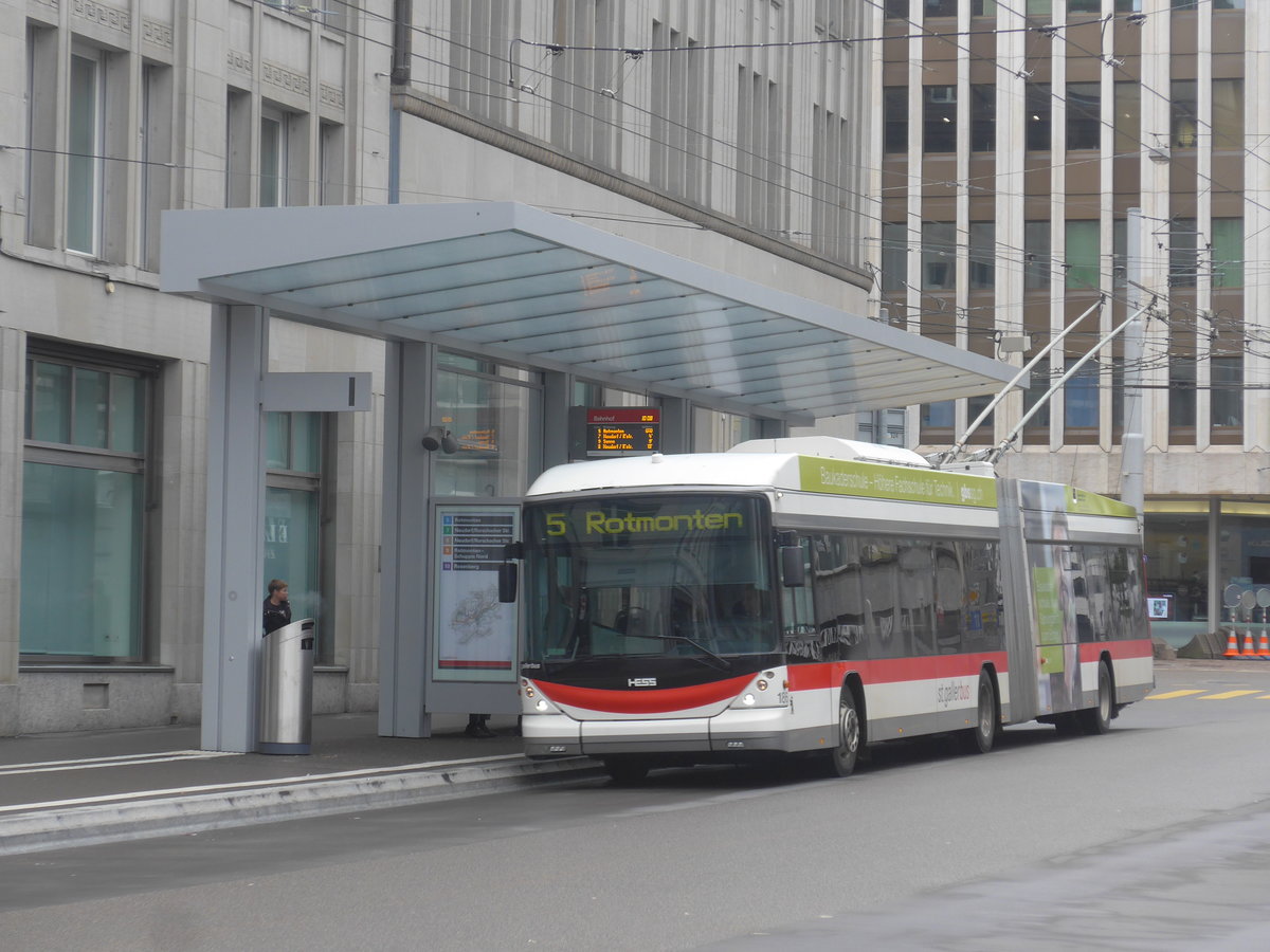 (209'947) - St. Gallerbus, St. Gallen - Nr. 186 - Hess/Hess Gelenktrolleybus am 6. Oktober 2019 beim Bahnhof St. Gallen