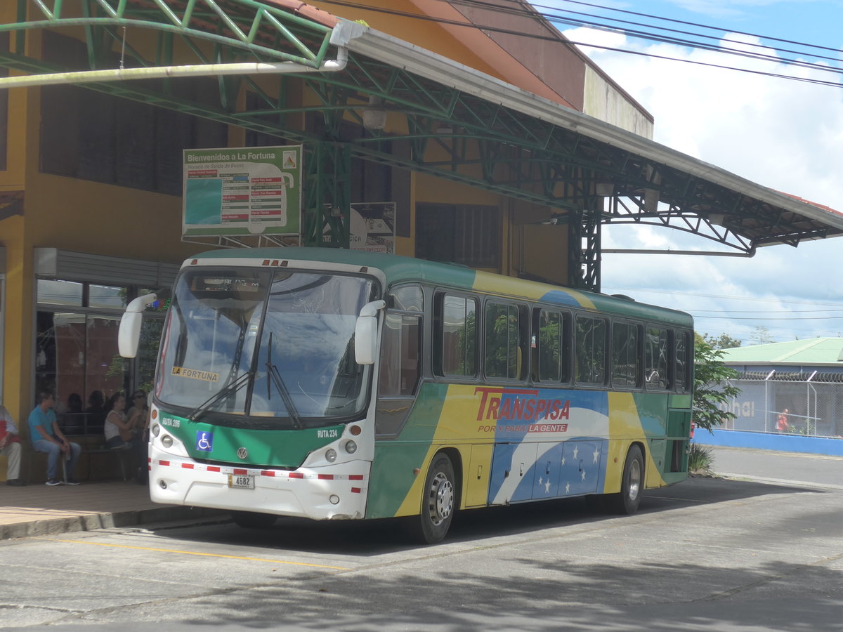 (211'241) - Transpisa, Quesada - 4682 - VW am 14. November 2019 in La Fortuna, Busstation