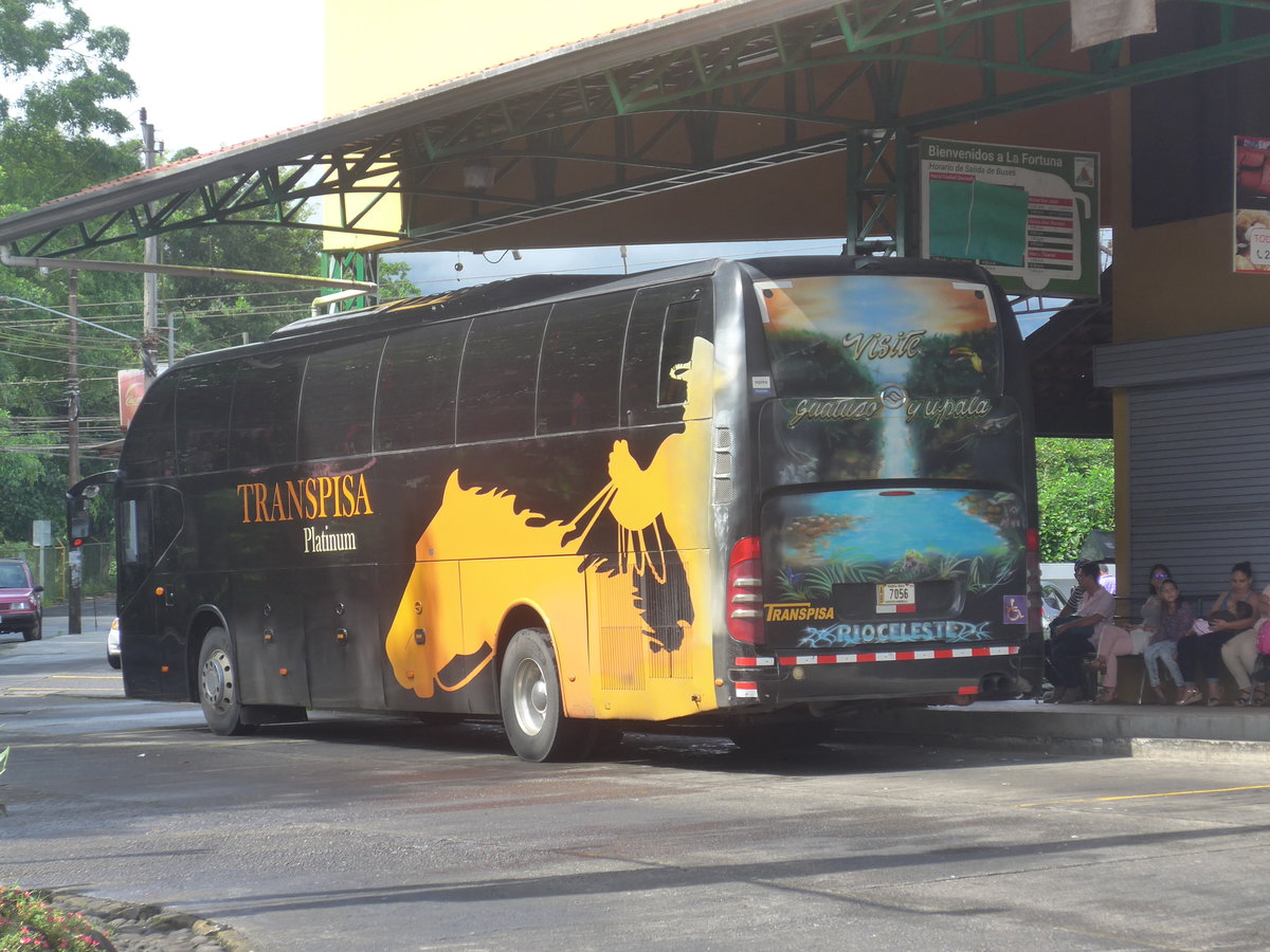 (211'491) - Transpisa, Quesada - 7056 - Huanghai am 17. November 2019 in La Fortuna, Busstation