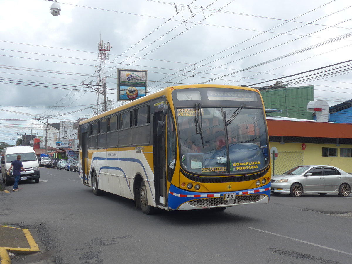 (211'811) - ??? - 4388 - Busscar am 20. November 2019 in La Fortuna