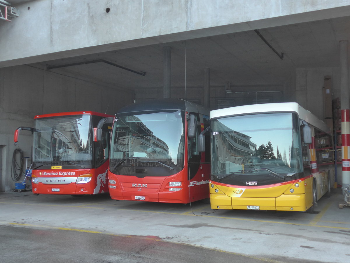 (213'227) - PostAuto Graubnden - GR 69'102 - Scania/Hess am 1. Januar 2020 in Chur, Garage