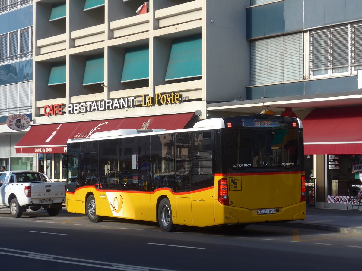 (213'367) - PostAuto Wallis - Nr. 3/VS 414'345 - Mercedes am 4. Januar 2020 beim Bahnhof Sion