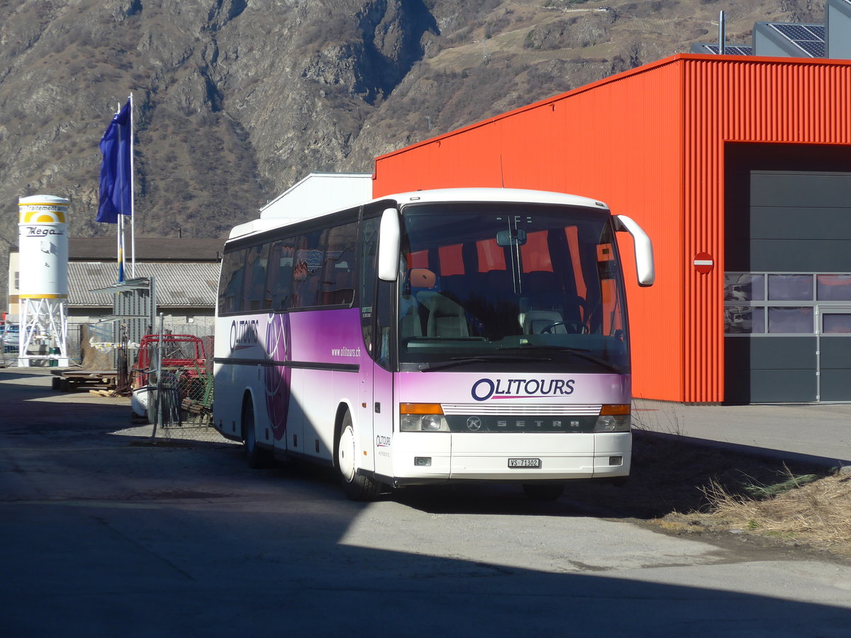 (214'790) - Olitours, Riddes - VS 71'302 - Setra am 22. Februar 2020 in Saxon, Industrie