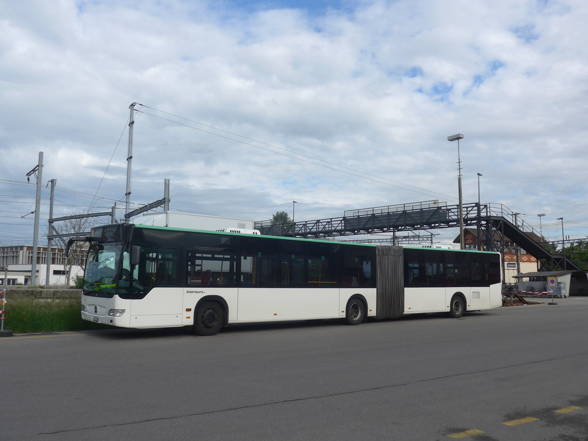 (216'925) - Intertours, Domdidier - Nr. 207/FR 300'470 - Mercedes (ex Zeretzke, D-Castrop-Rauxel Nr. 43) am 10. Mai 2020 beim Bahnhof Kerzers