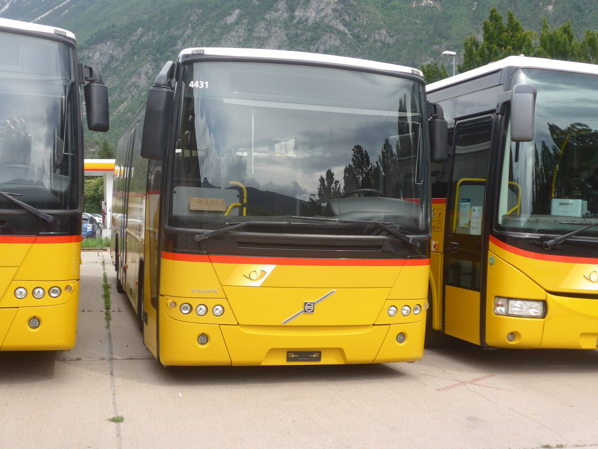 (217'914) - TSAR, Sierre - (VS 77'278) - Volvo (ex Epiney, Ayer) am 13. Juni 2020 in Sierre, Garage