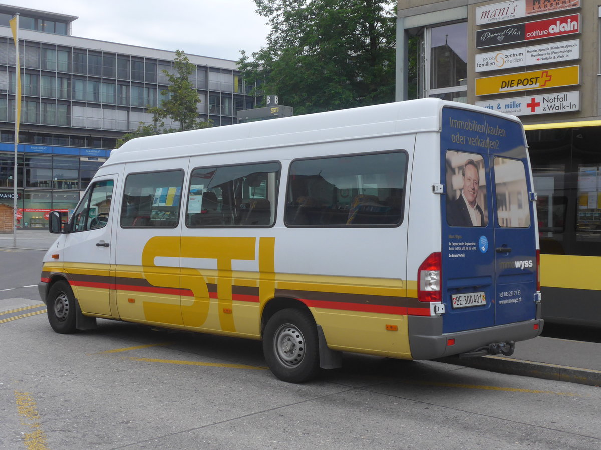 (218'293) - STI Thun - Nr. 1/BE 300'401 - Mercedes am 3. Juli 2020 beim Bahnhof Thun