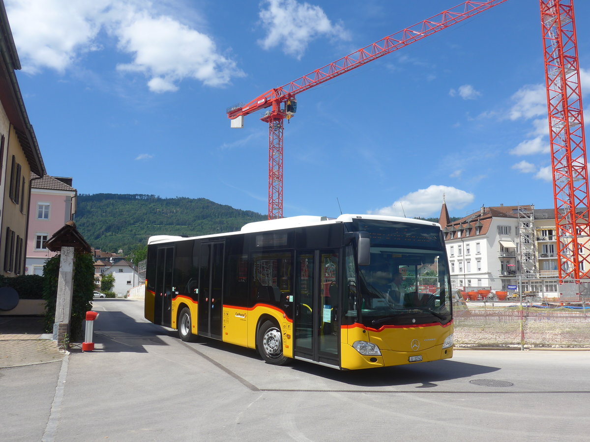 (218'383) - CarPostal Ouest - JU 32'742 - Mercedes (ex Nr. 8) am 4. Juli 2020 beim Bahnhof Delmont