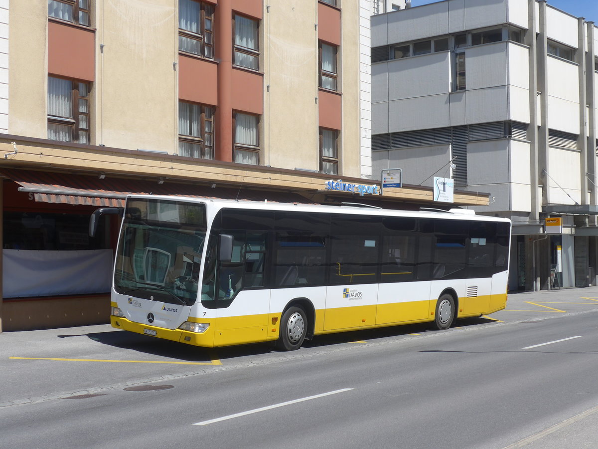 (218'900) - VBD Davos - Nr. 7/GR 25'705 - Mercedes am 20. Juli 2020 beim Bahnhof Davos Dorf