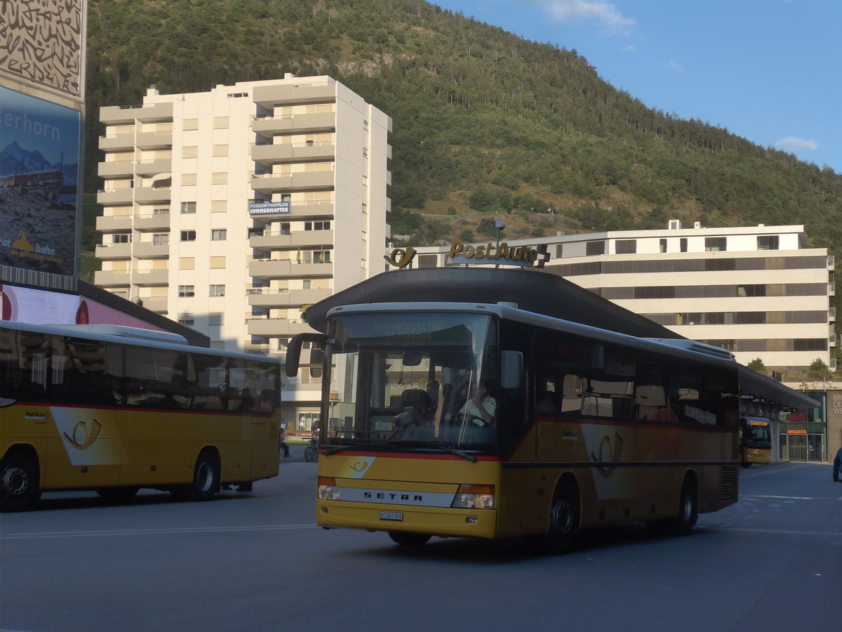 (218'949) - PostAuto Wallis - VS 241'969 - Setra (ex Zerzuben, Visp-Eyholz Nr. 62; ex PostAuto Wallis) am 25. Juli 2020 beim Bahnhof Visp